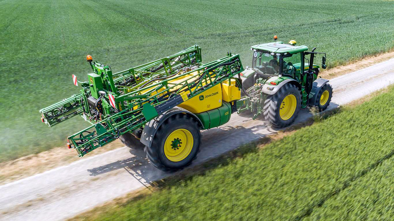  Джон Дир-7830