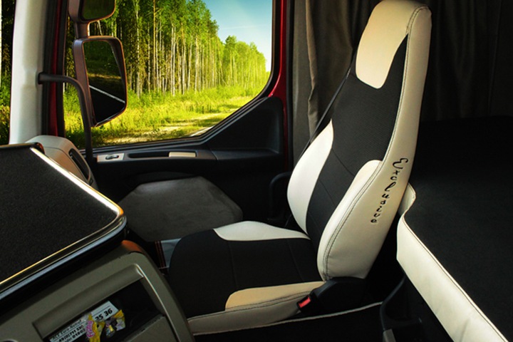 Чем обтягивают кресла грузовика