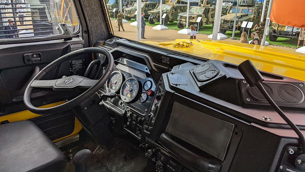 Вахтовый автобус Урал Арктика