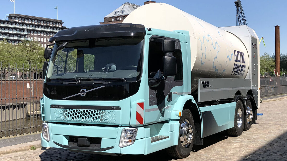 Универсальный грузовик