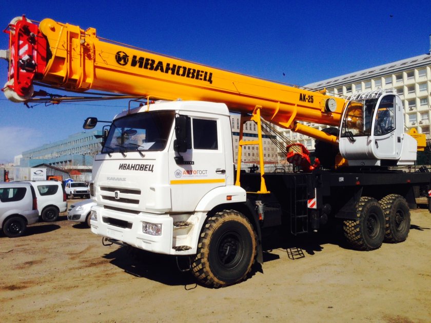 цена автокрана Ивановец