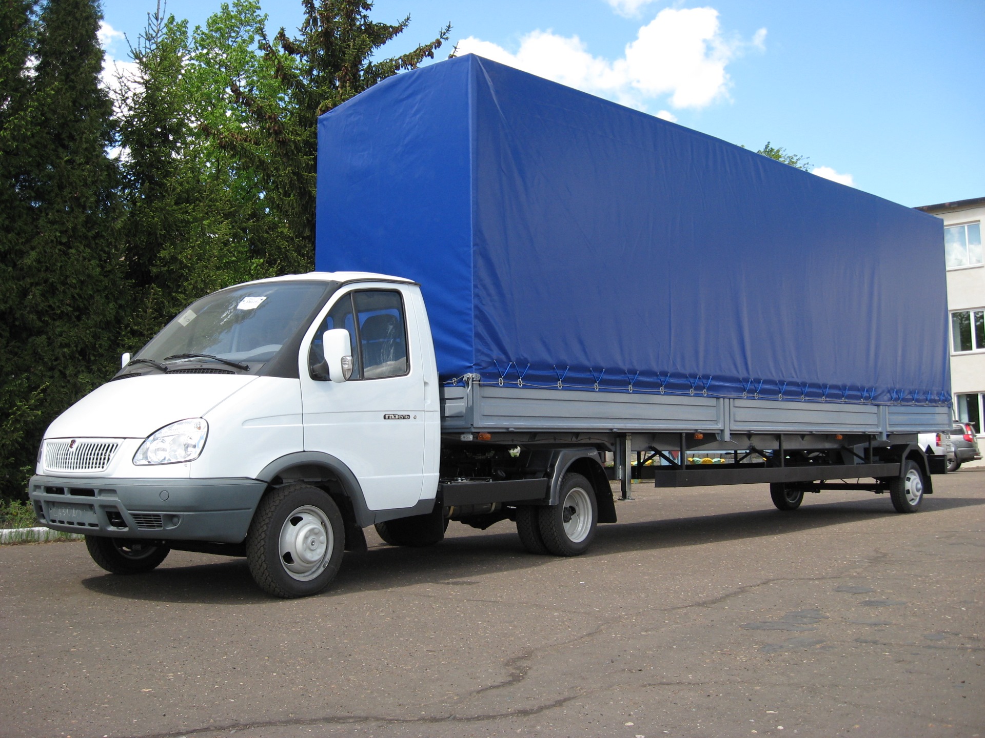 преимущества тягача с полуприцепом, обзор на ГАЗ-2409