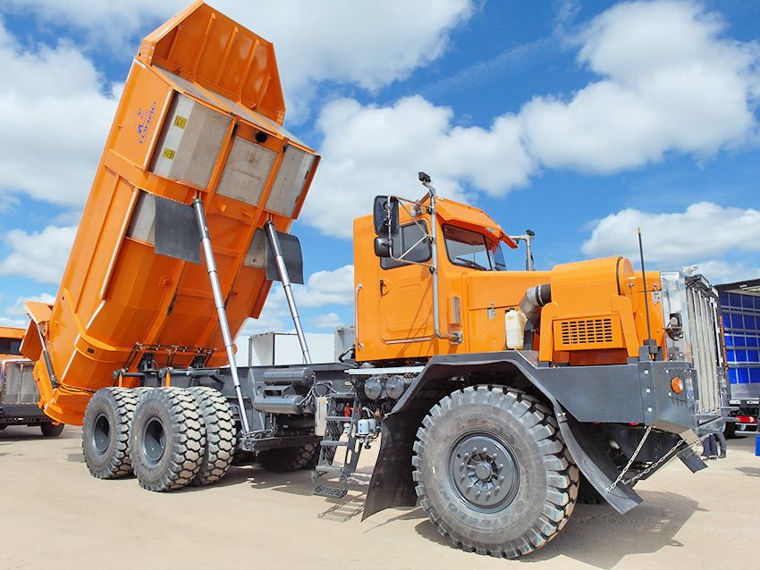 Карьерный самосвал Тонар-45251