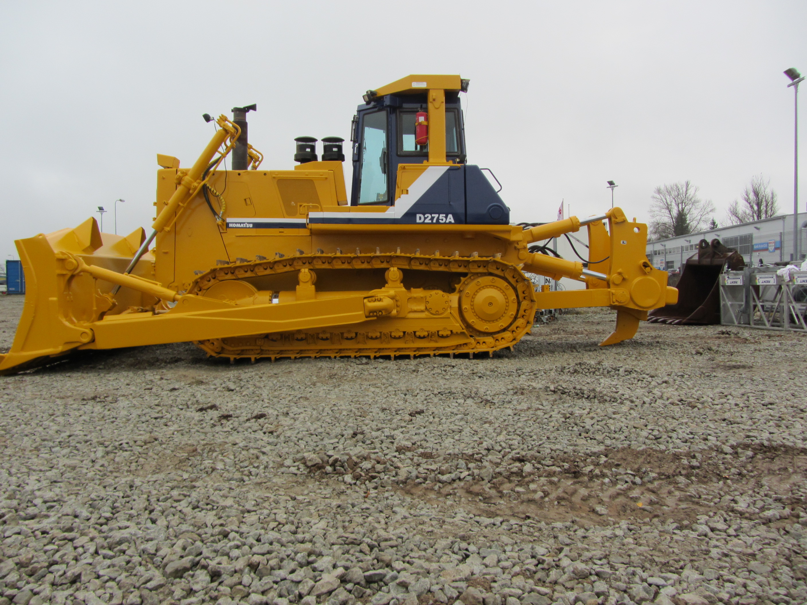 бульдозер komatsu d275a-5