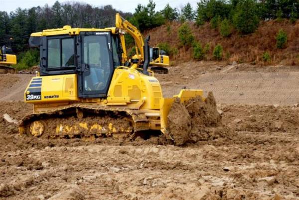 бульдозер Komatsu аренда спецтехники