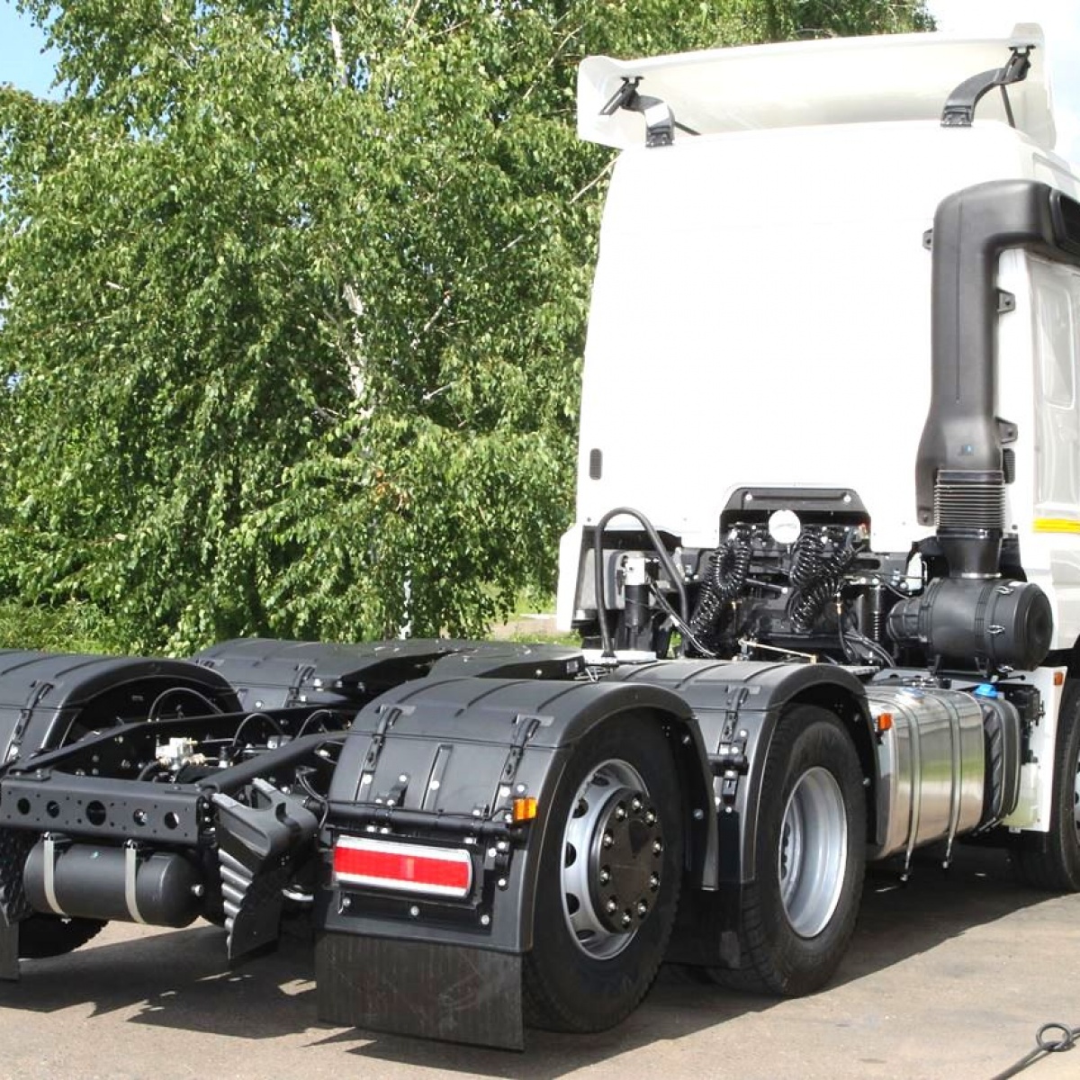 Седельный тягач FAW J6 4250 6х4