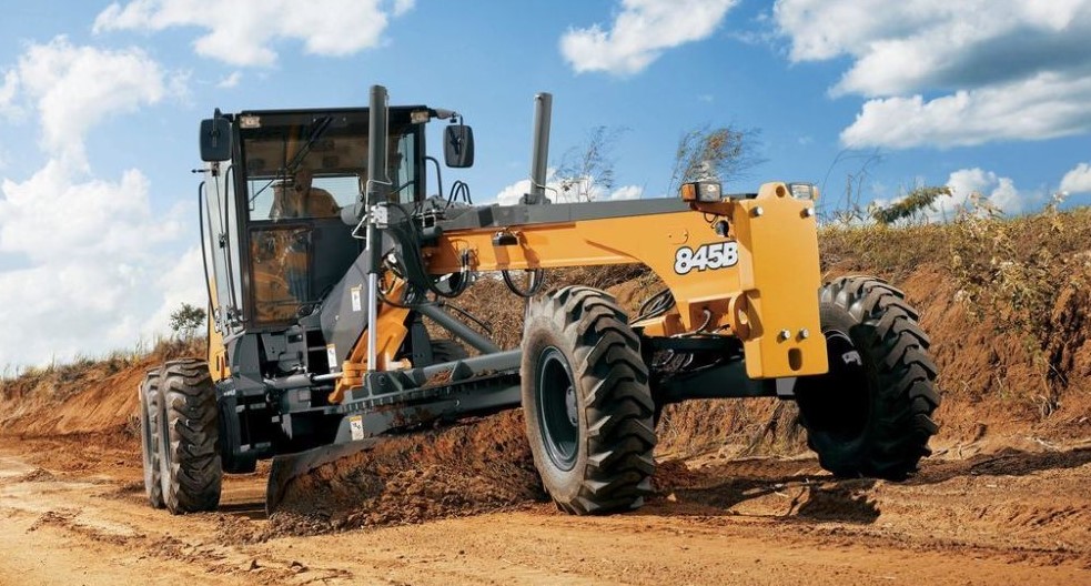 автогрейдеры CASE