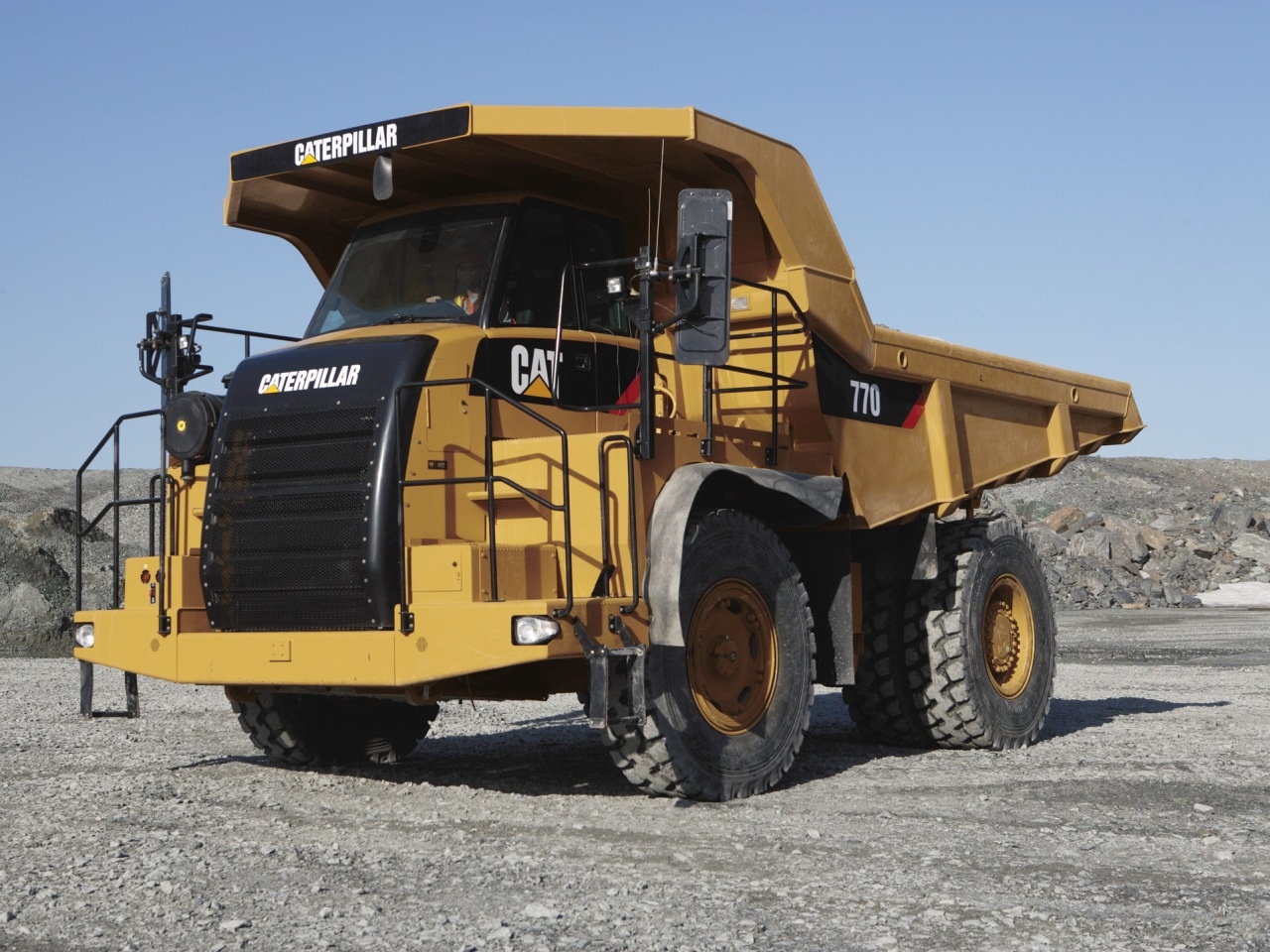 Самосвал Катерпиллер