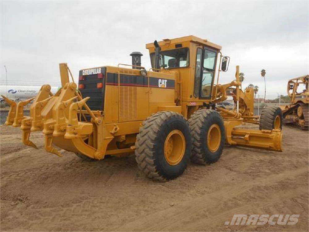 Грейдер Катерпиллер