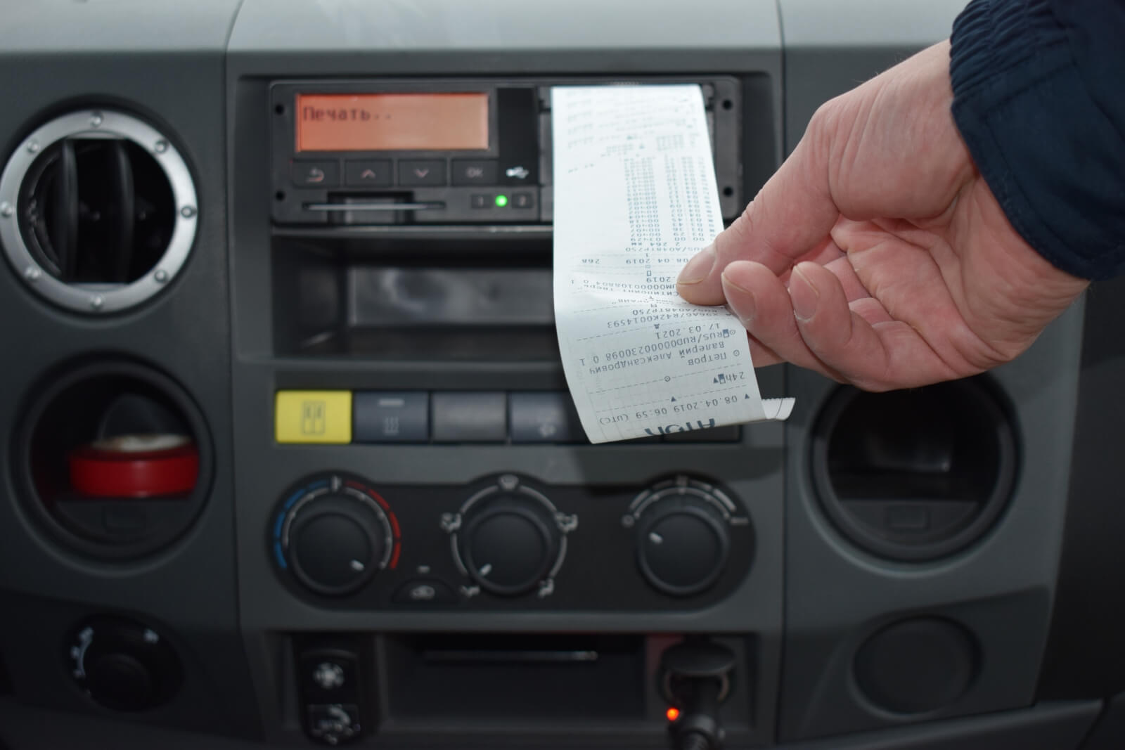 целесообразность и проблемы тахографов