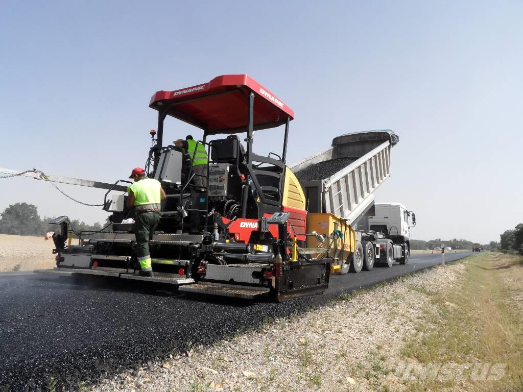 Гусеничный асфальтоукладчик SD 2500C