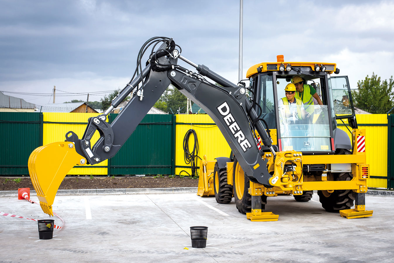 строительная спецтехника John Deere