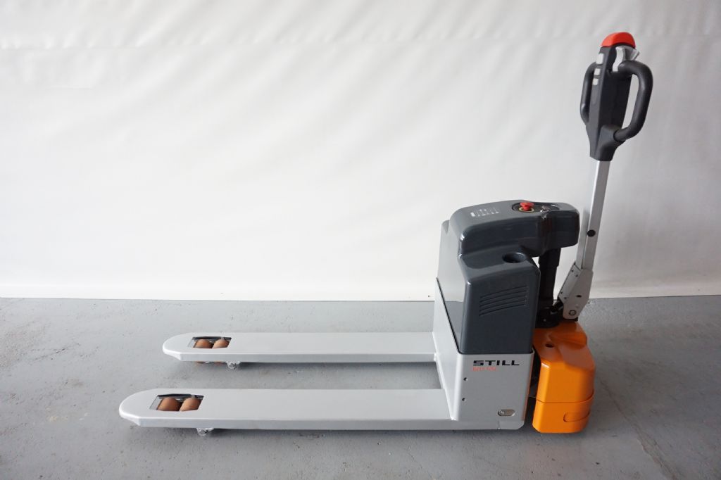 новинки обновления линейки складской техники компании Still