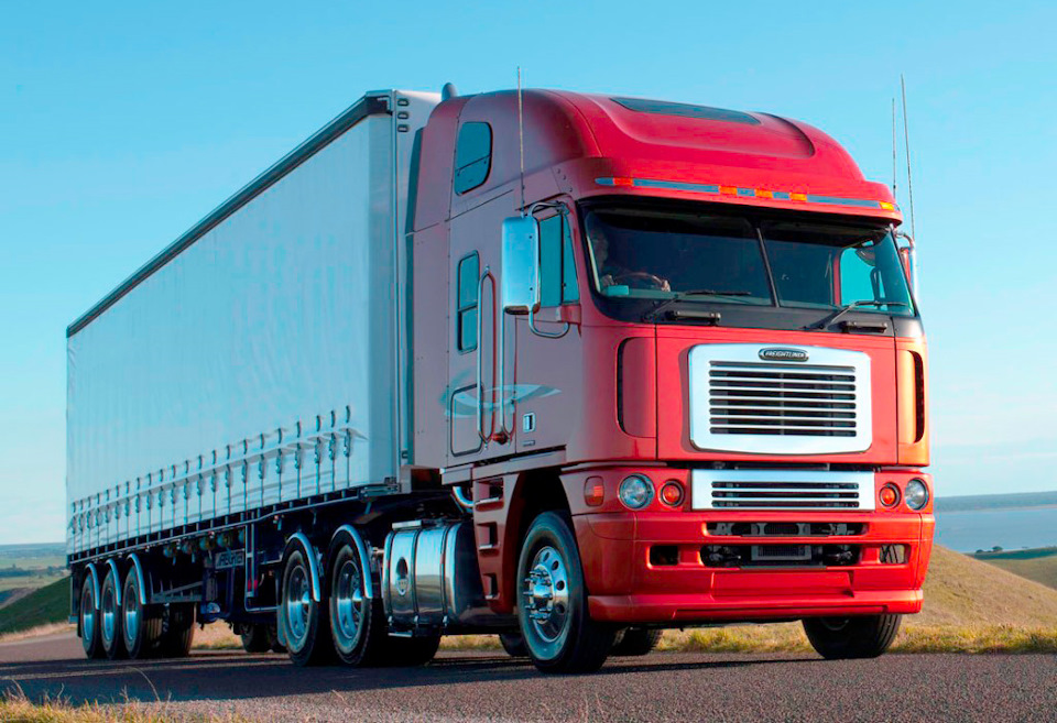 грузовик Фредлайнерё