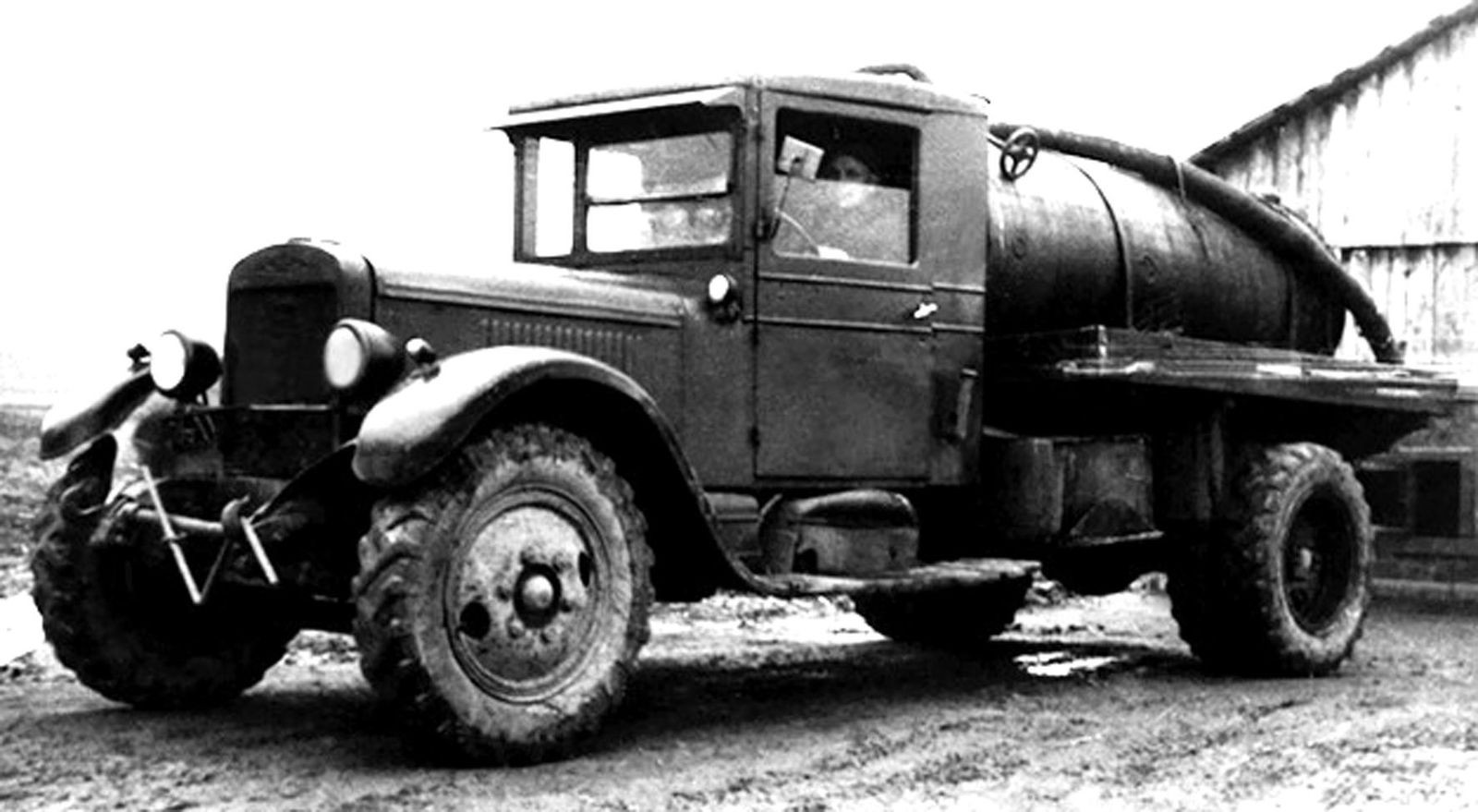 Послевоенный ассенизатор