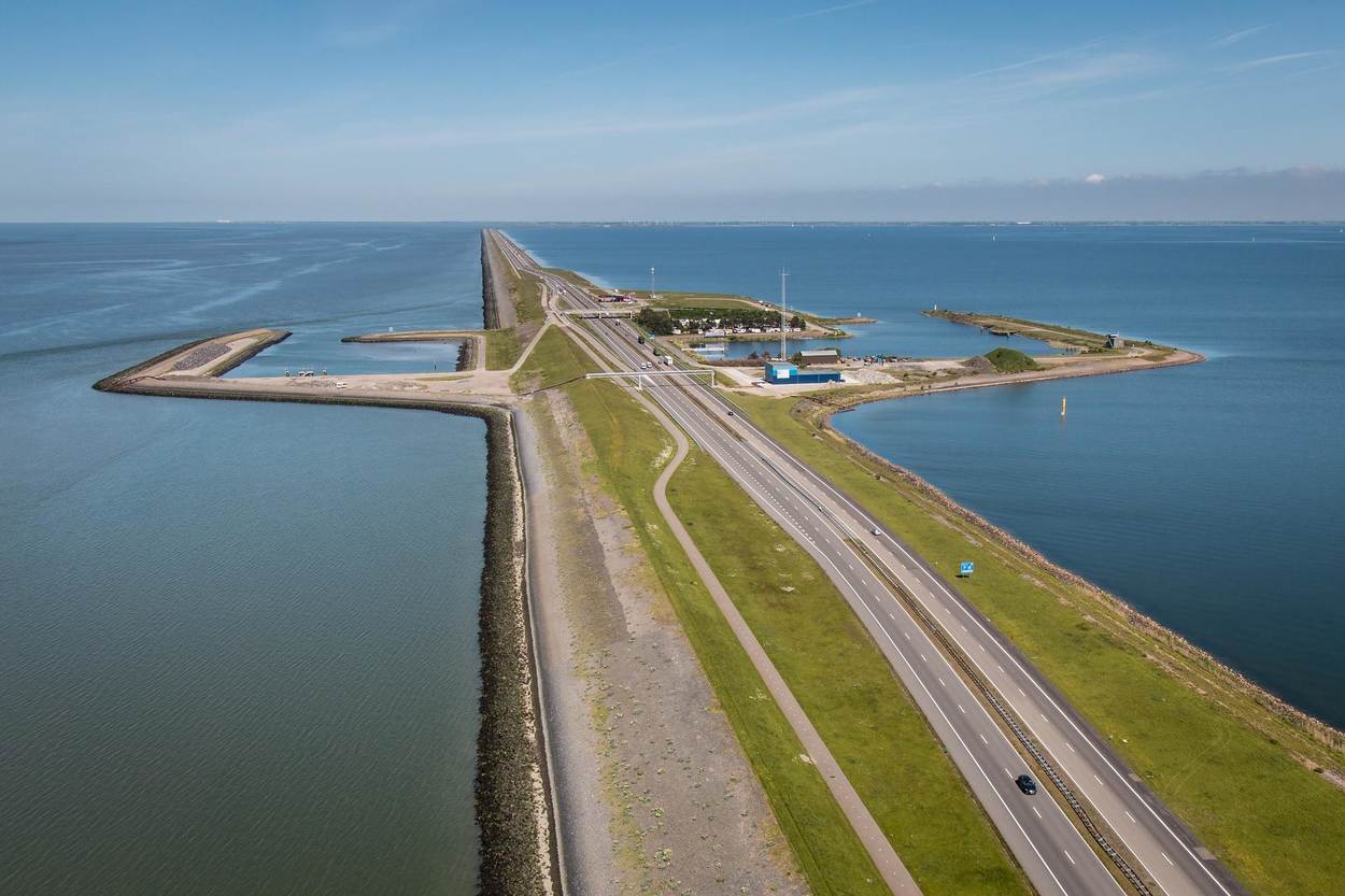 Искусственные сооружения на дорогах Нидерландов