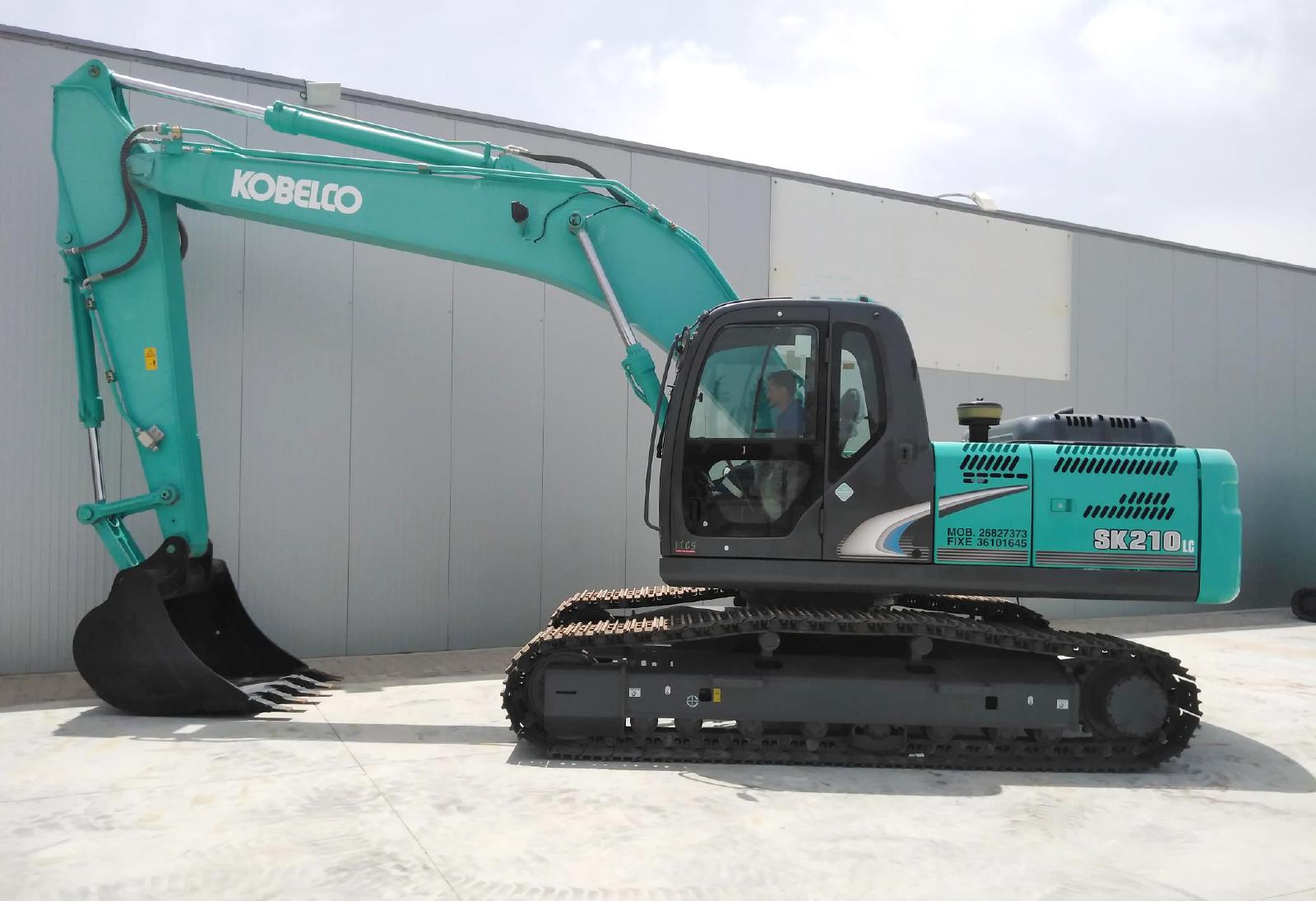 описание обзор технические характеристики гусеничных экскаваторов Kobelco