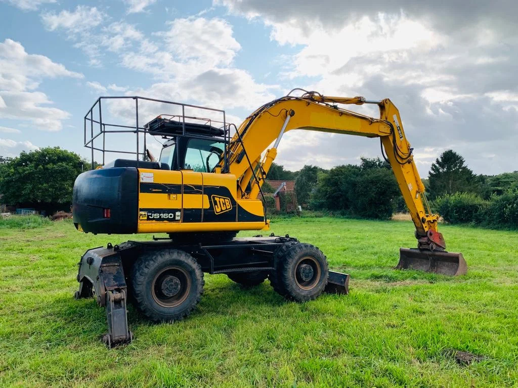 на аутригерах