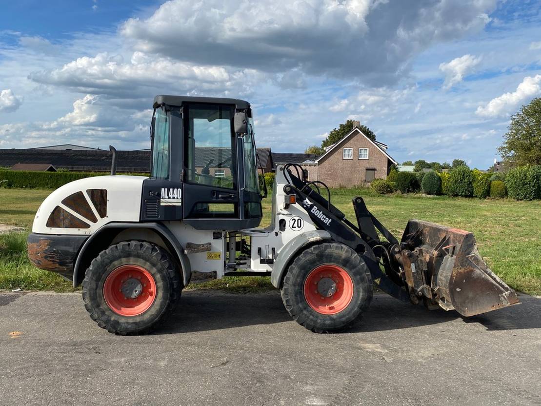 Bobcat 440
