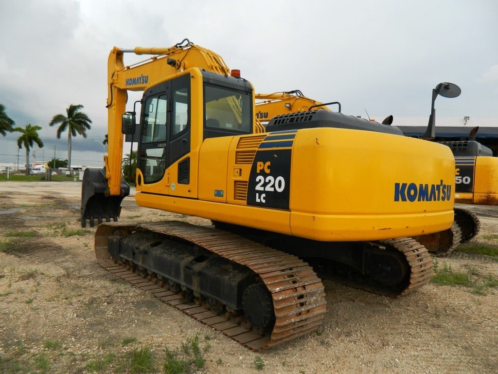 экскаваторы Komatsu