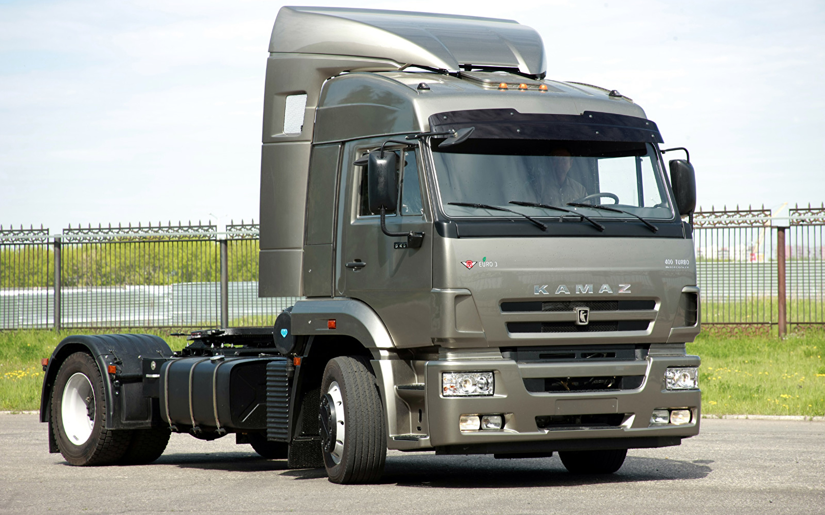 купить грузовик