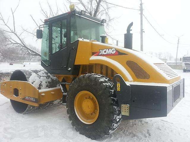 виброкаток XCMG XS142J