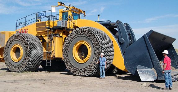 самые большие погрузчики в мире