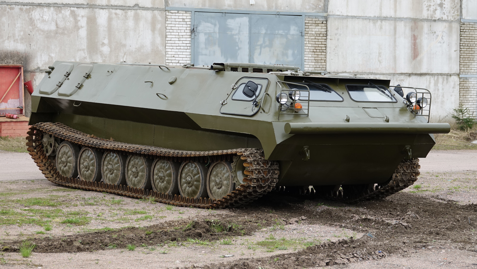 Вездеход МТЛБ 