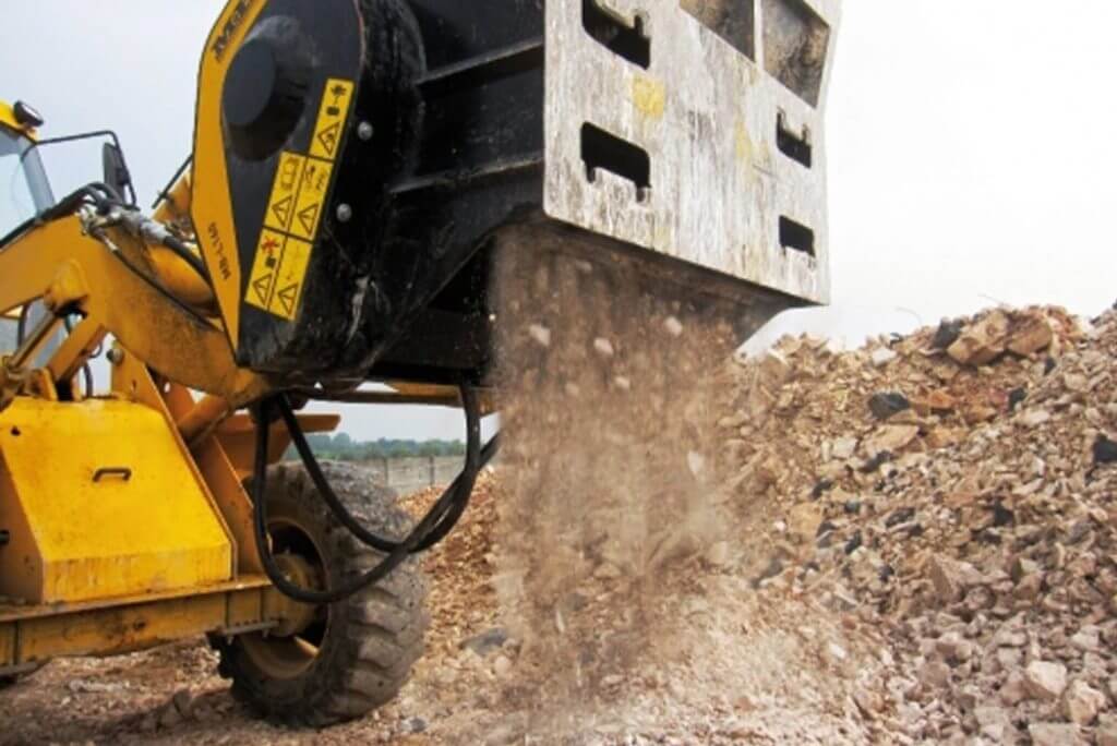 дробильный ковш как навесное оборудование экскаватора