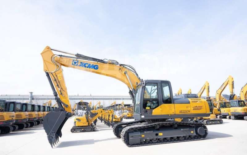 Гусеничный экскаватор XCMG