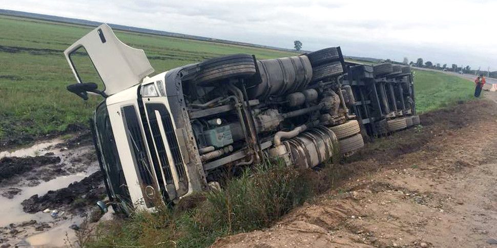 опрокидывание автомобиля