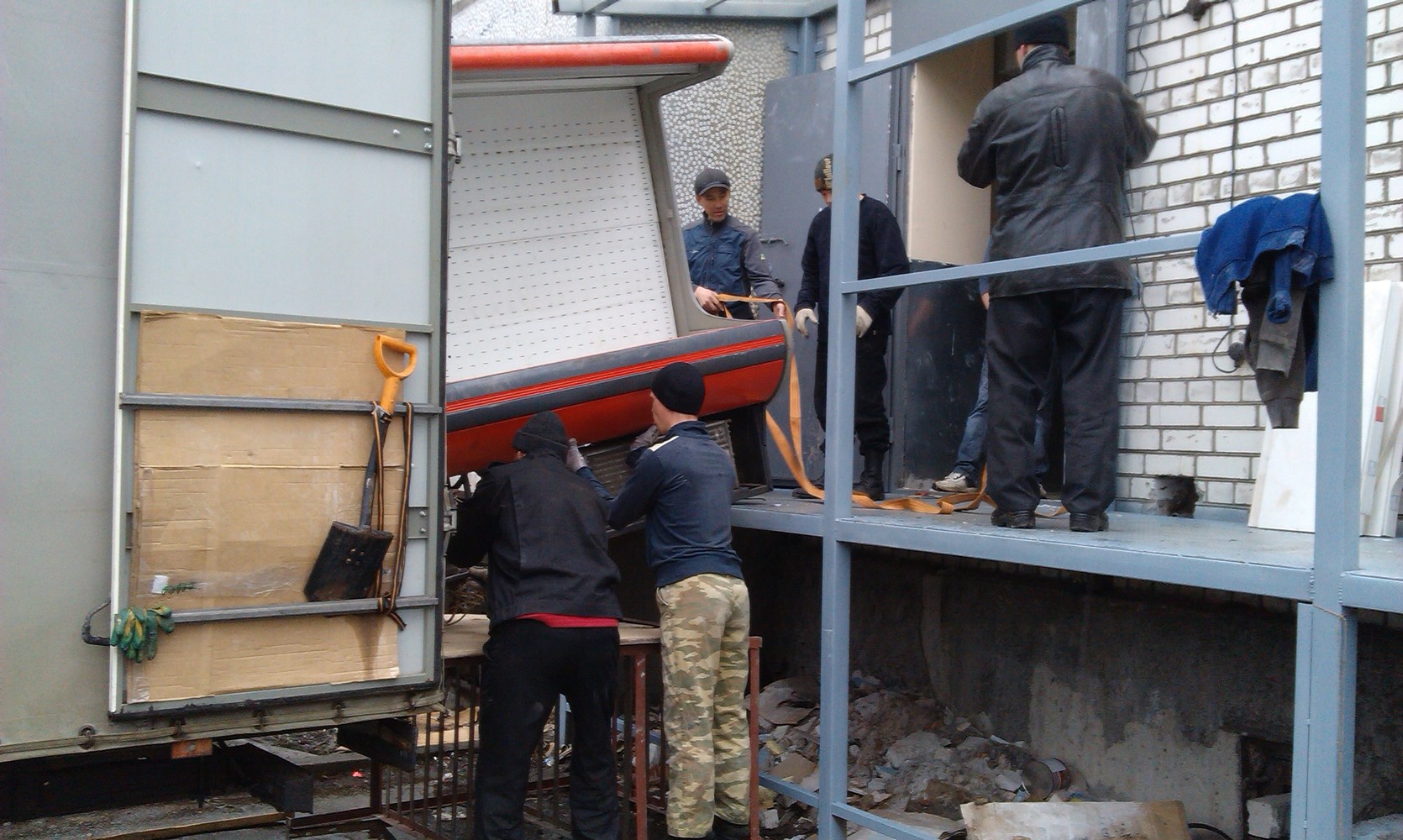 перевозка торгового оборудования