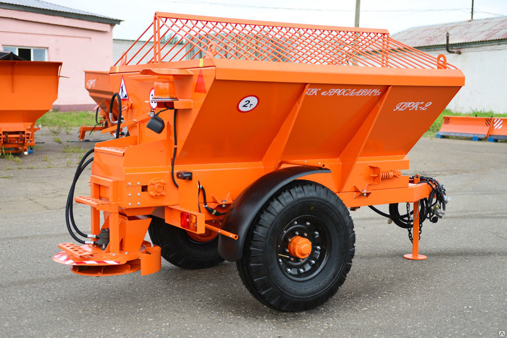 обзор на пескоразбрасыватель и как он работает