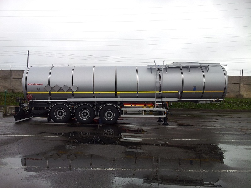 популярные модели прицепов спецтехника Kässbohrer