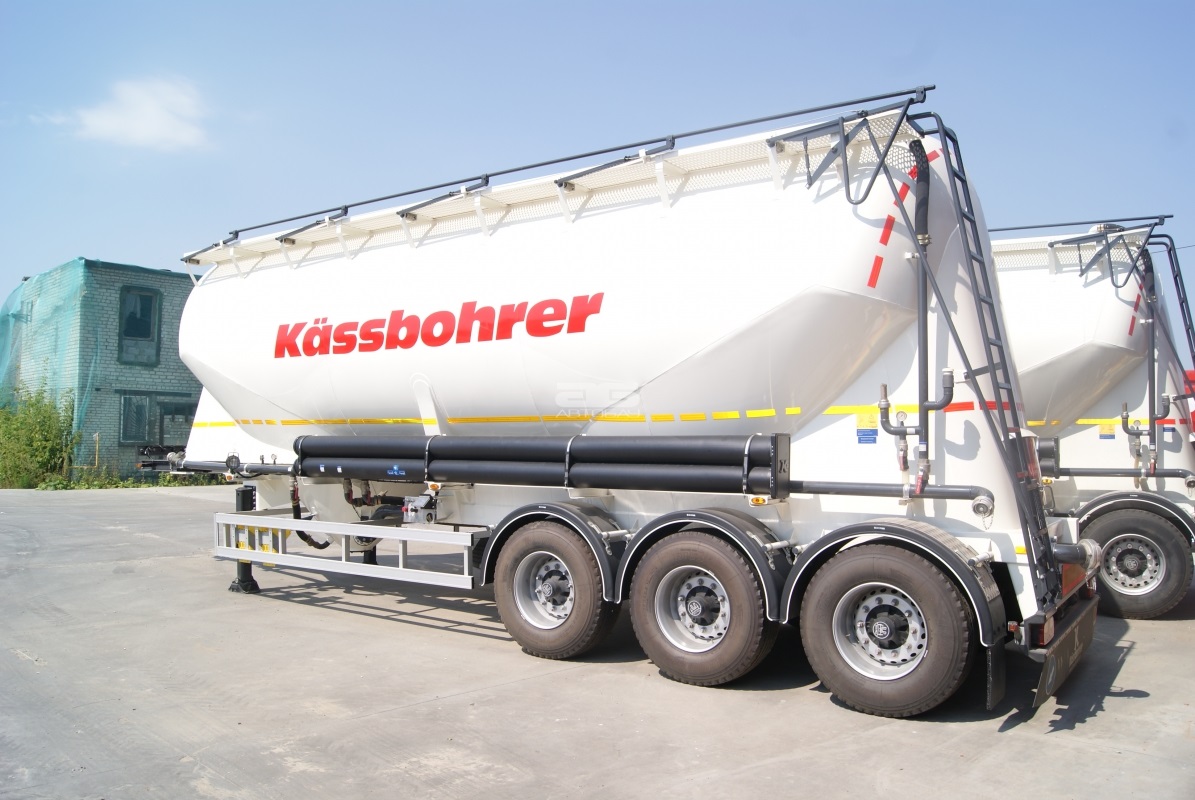 популярные модели прицепов спецтехника Kässbohrer