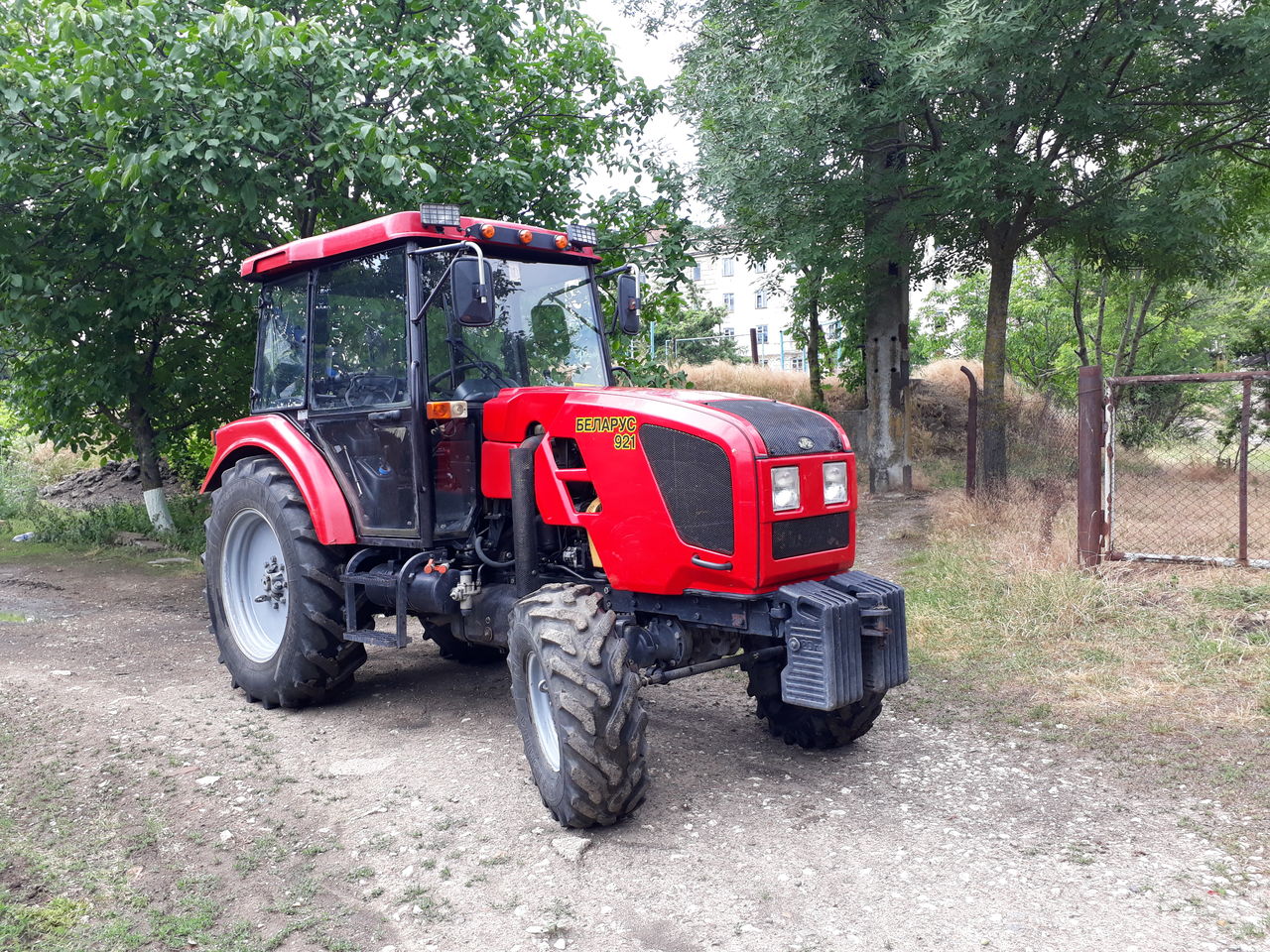 трактор мтз 921