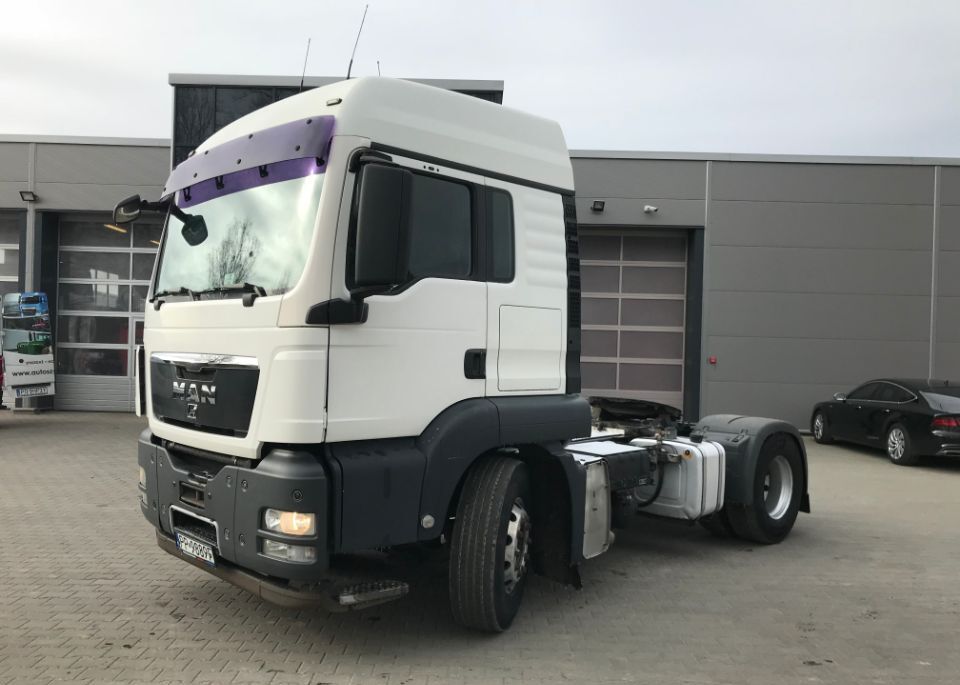 седельные тягачи 