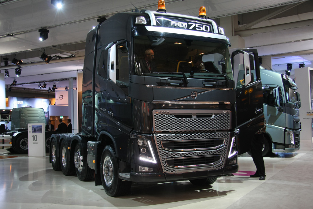 купить тягач в Европе