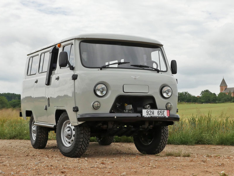 описание обзор на УАЗ-452