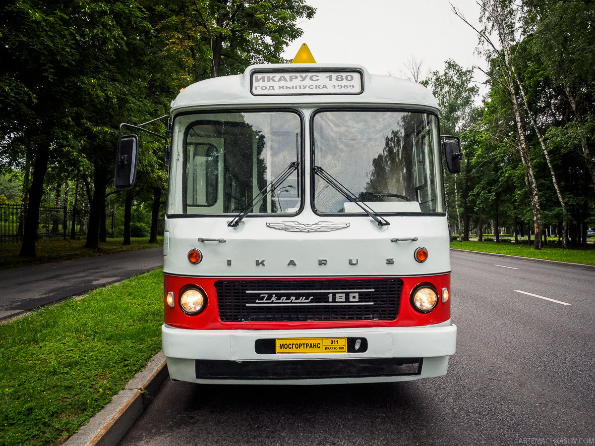 транспортный парк автобусов для пассажирских перевозок 