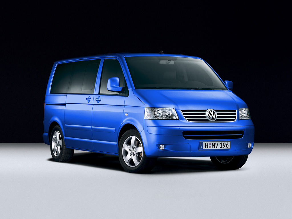 Volkswagen Т5 Transporter Multivan семейный автомобиль для перевозки грузов