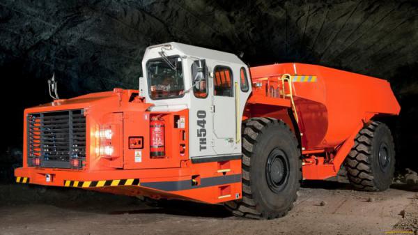 Шахтный самосвал Sandvik th-540