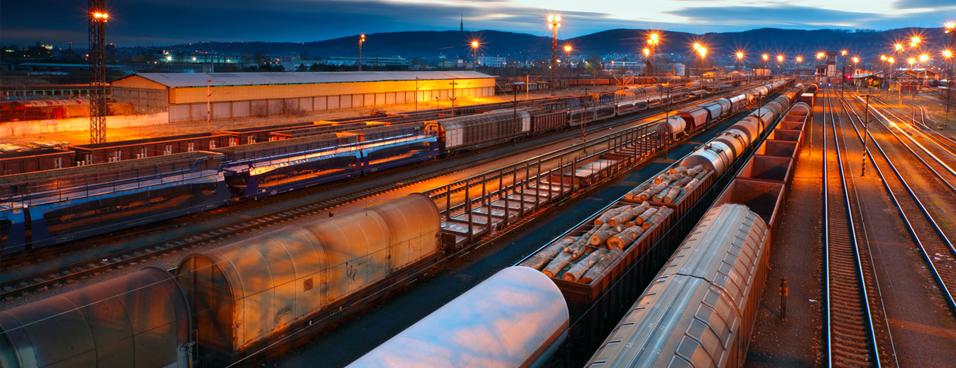 преимущества особенности железнодорожных грузоперевозок